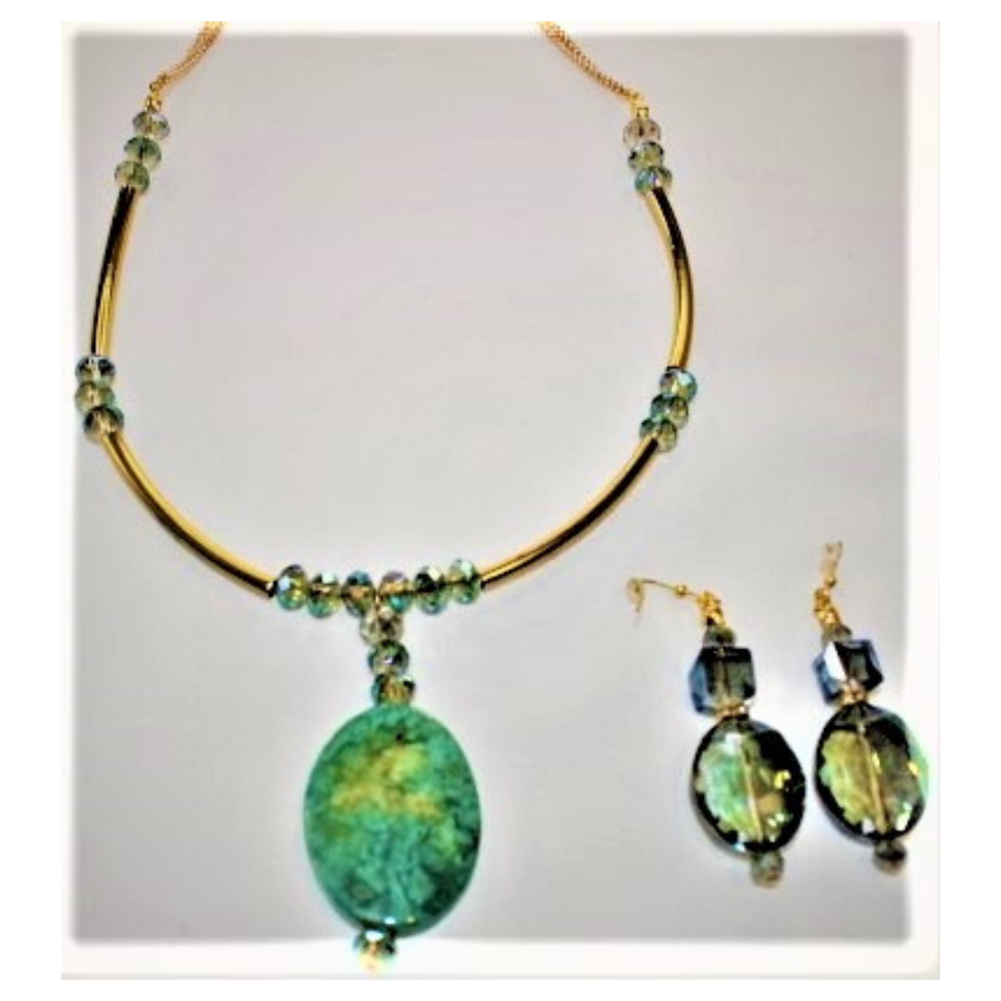 Michelle | Pendant and Earring Set